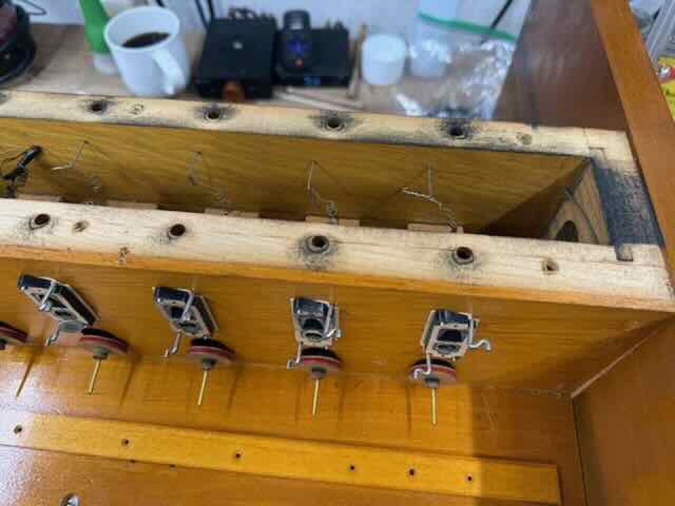 Dismantling of all parts for restoration